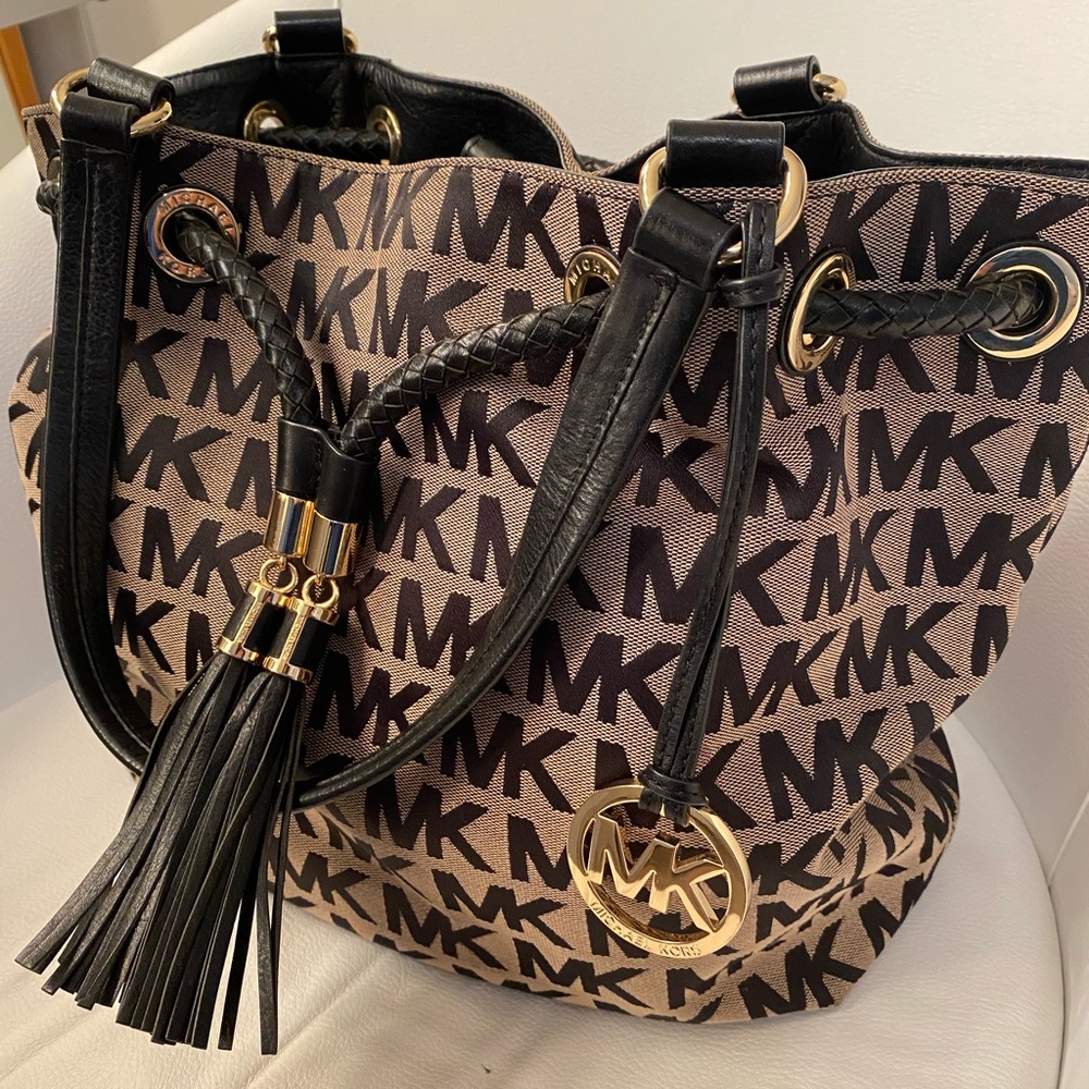 RARE MICHAEL KORS TOTE BAG